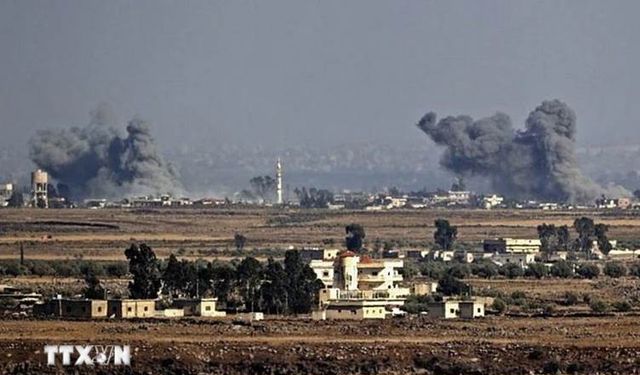 İsrail Suriye hükümetini muhtemel iç karışıklıkta savunmasız bırakmaya mı çalışıyor?