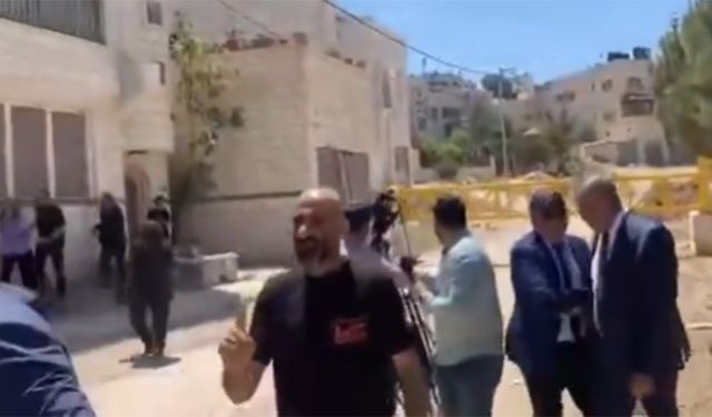 İsrail askerleri AB heyetine ateş açtı