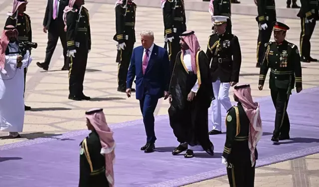 Trump ikinci döneminde de ilk olarak Suudi Arabistan'a gitti