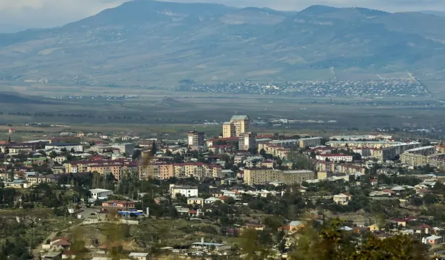 Rusya Karabağ'da Azerbaycan'ın egemenliğini tanıdı