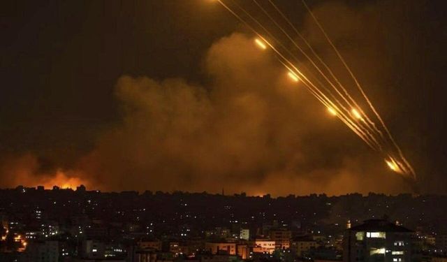 İran: 6 ay daha İsrail ve ABD ile savaşacak kapasitemiz var