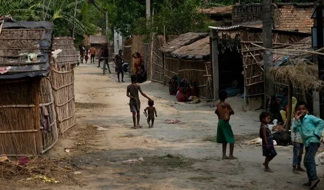 Hindistan'da büyücülük faciası, 5 kişilik aile linç edilerek katledildi