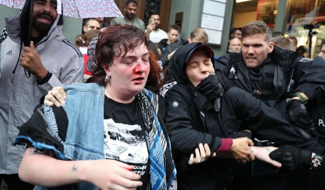 Alman polisinden Gazze eylemine sert müdahale