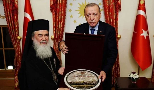 Cumhurbaşkanı Erdoğan, Kudüs Rum Ortodoks Patriğini kabul etti