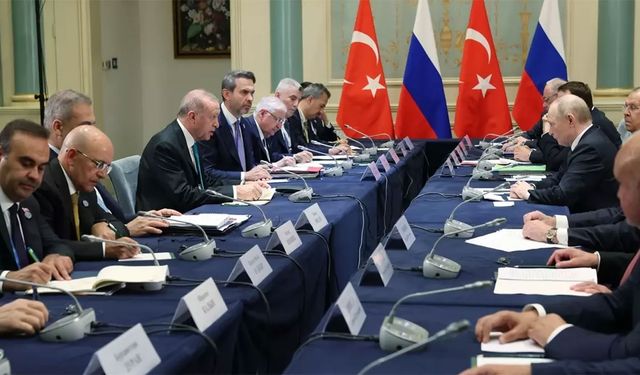 Erdoğan ve Putin, Çin'de bir araya geldi