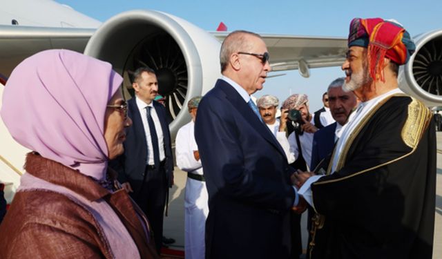 Körfez turunun üçüncü durağı Umman'da görkemli karşılama