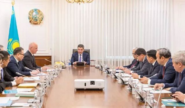 Kazakistan akaryakıt, su ve elektriğe zammı yasakladı