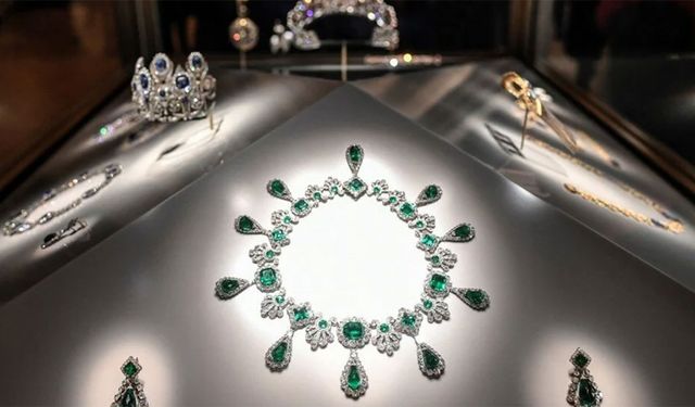 Fransa itibarını kurtarabilecek mi? Soyguncular hala yakalanmadı