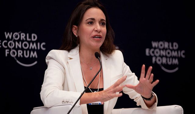 Nobel Barış Ödülü barışa değil Venezuela'daki batının kuklasına verildi