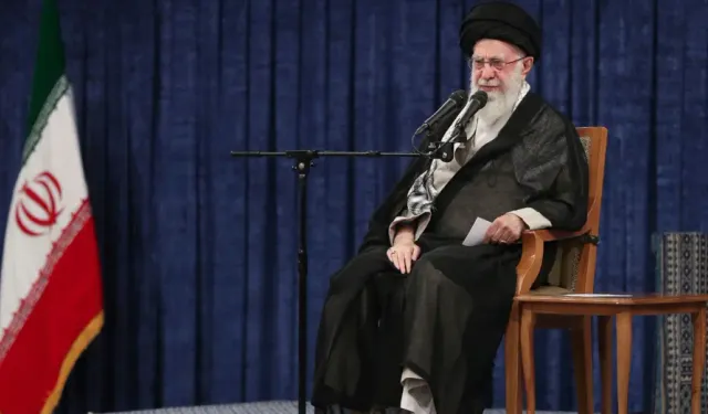 Hamaney: Trump hükümeti ile iş birliği yapılmaz