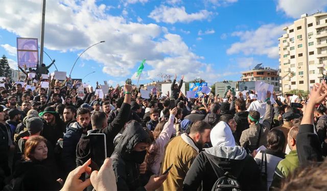 Tartus ve Lazkiye’de protestolar şiddet olaylarına dönüştü