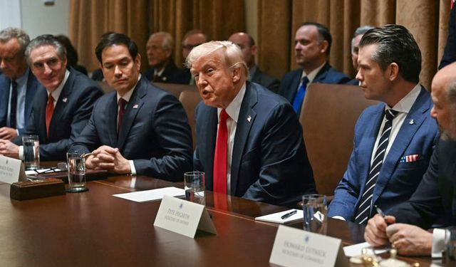 Beyaz Saray'da kritik Venezuela toplantısı