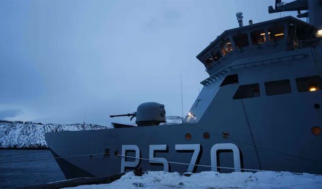 Danimarka Grönland'a asker takviyesi yaptı