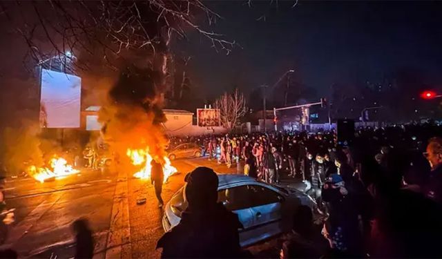 İran'a saldırı ihtimalini artıran uçuş iptalleri