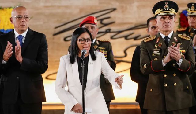 Yeni Venezuela yönetimi ABD ile diyalog başlattı