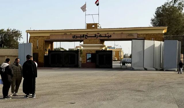 Refah Sınır Kapısı açıldı