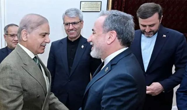 Arakçi, Umman ve Pakistan'dan sonra Rusya'da