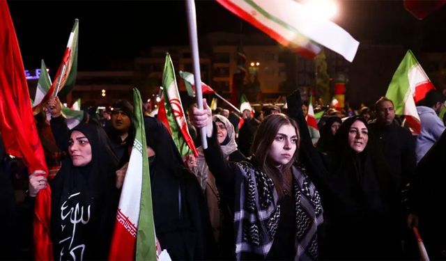 İran halkı ateşkes kararını sevinçle karşıladı