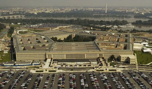 Pentagon, Çin'in küresel markalarını kara listeye aldı