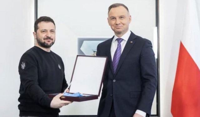 Polonya, Zelensky'e verdiği devlet nişanını geri aldı