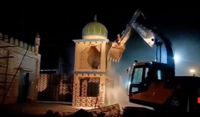 Hindistan'dan İsrail'i aratmayan yıkımlar