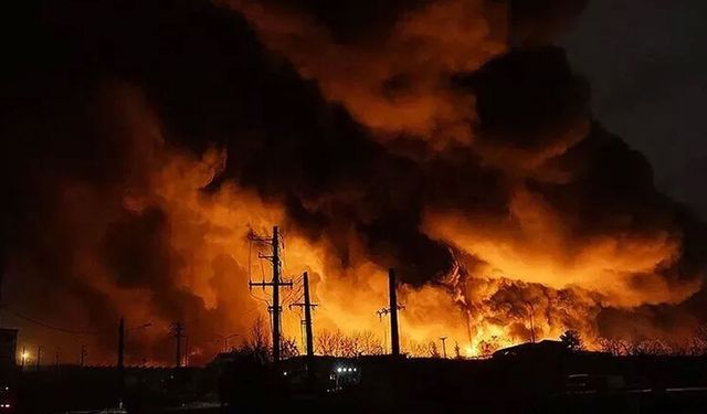 ABD bu gece de İran'a bomba yağdırdı