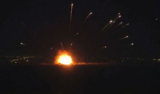 Bir ilk: Ukrayna 2 bin km uzaklıkta İran'a ait gemileri bombaladı