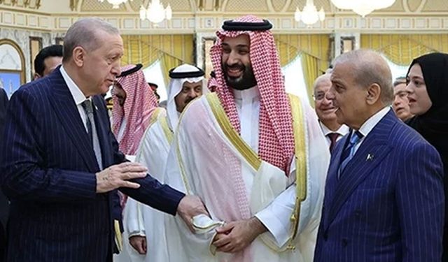 Cumhurbaşkanı Erdoğan Mekke Anlaşması’nın detaylarını Arap dünyasının en ünlü gazetesine açıkladı