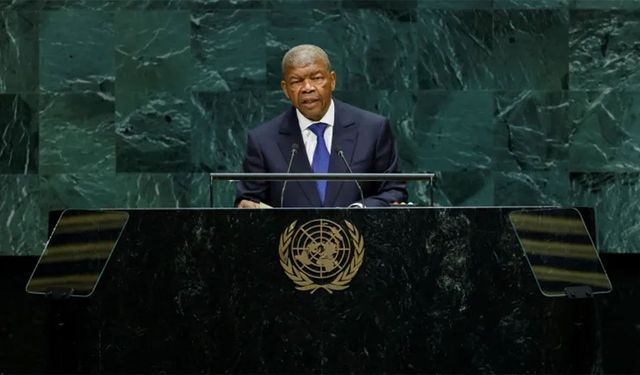 Angola Cumhurbaşkanı Lourenço İsrail'in Filistin soykırımını kınadı