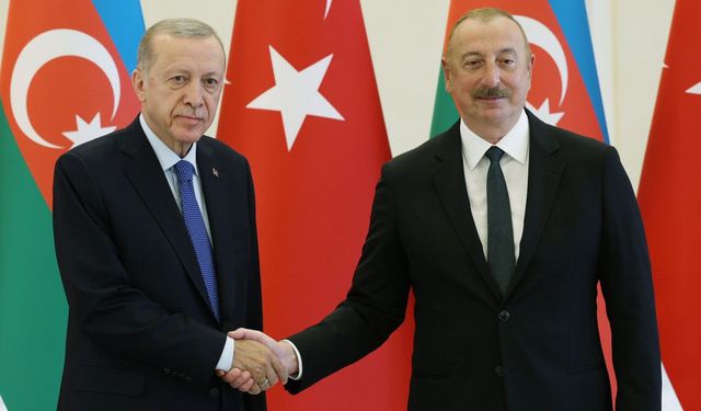 Cumhurbaşkanı Erdoğna, Azerbaycan'ın bağımsızlık gününü kutladı