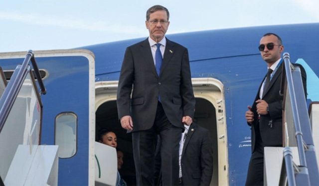 İsrail Cumhurbaşkanı, Türkiye'nin uyguladığı yasağı Azeri Havayolu ile deldi