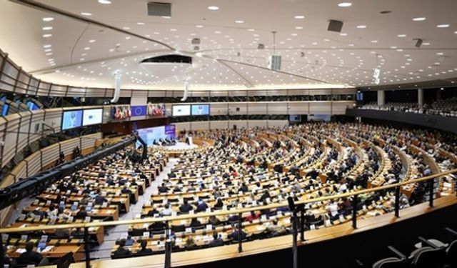 AP milletvekilleri Laçın Koridoru'nun açık tutulmasını istiyor