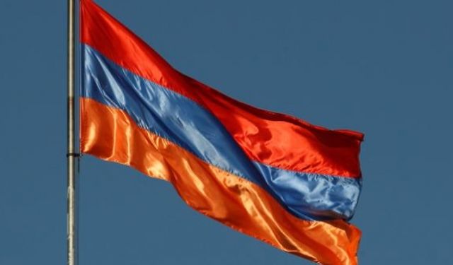 Ermenistan'da kadınlar için "gönüllü askerlik" hazırlığı