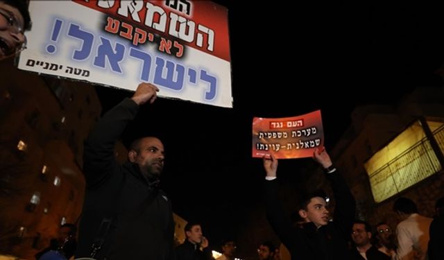 Netanyahu, İçişleri ve Sağlık bakanlığı görevine getirilen Deri'yi bakanlıktan azletti