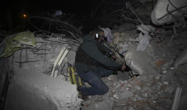 Azerbaycanlı uzman, gelişmiş görüntüleme cihazıyla 14 kişinin enkazdan kurtarılmasını sağladı