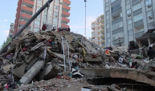 Çin'den Türkiye'ye ilk yardım ekibi yola çıktı