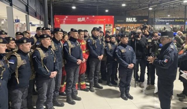 Fransa’nın depremlerle ilgili gönderdiği 2 ekip yola çıktı