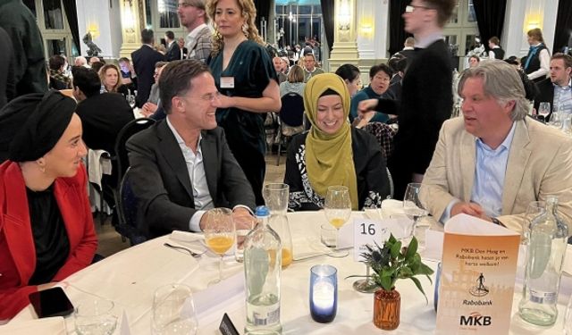 Başbakan Rutte iftara katıldı