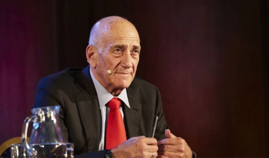 Eski Başbakan Ehud Olmert: Gazze'de savaş suçu işliyoruz