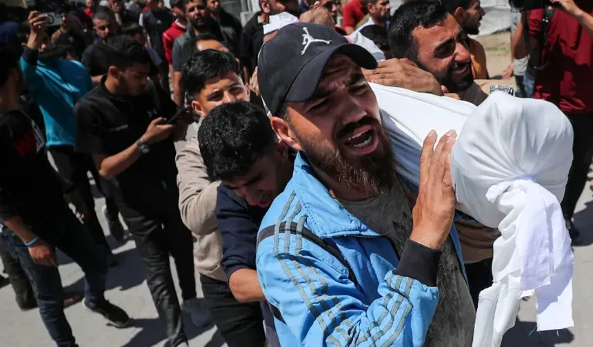 İngiltere İsrail'e silah vermiyoruz diyor peki gerçekte öyle mi?