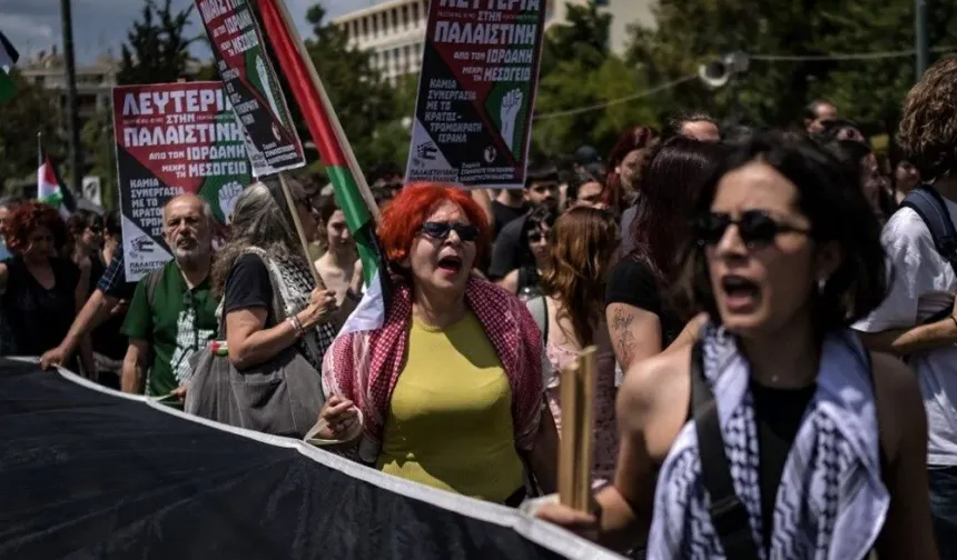 Yunan halkı Gazze için İsrail ve ABD'yi protesto etti