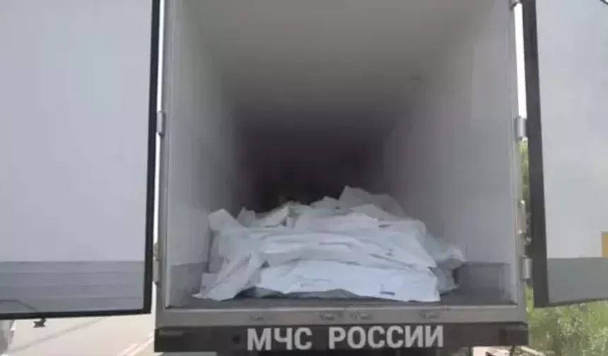 Takas tıkandı, binlerce ceset tırlarda bekliyor