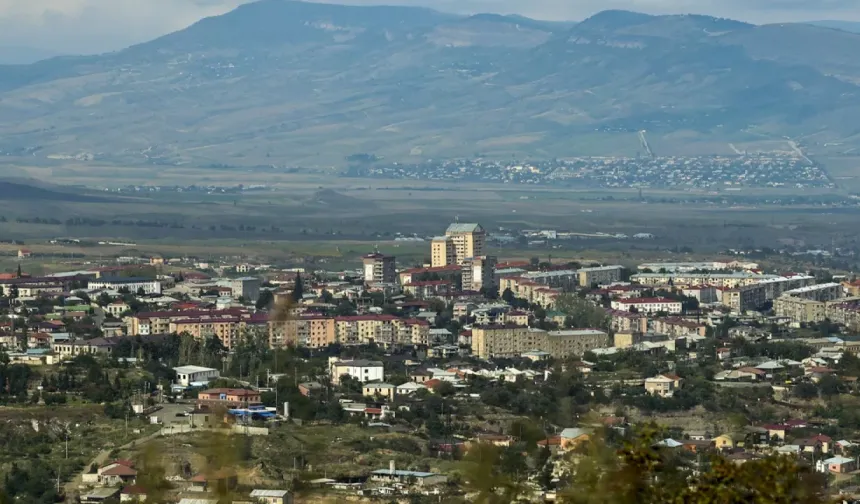 Rusya Karabağ'da Azerbaycan'ın egemenliğini tanıdı