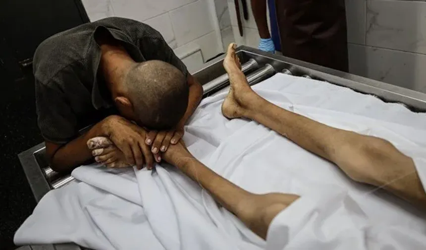 Gazzeli 17 yaşındaki Atıf Ebu Hatır açlıktan öldü