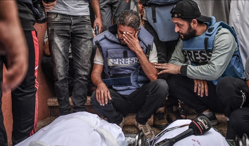 İsrail gerçeklerin gizlenmesi için gazetecileri katlediyor