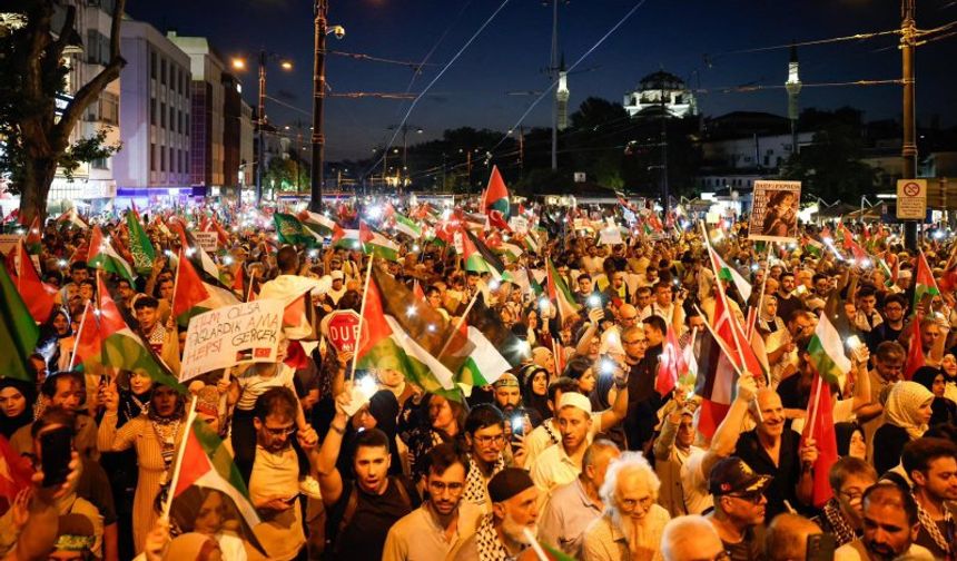 İstanbul'dan Gazze'deki soykırıma karşı yürüyüş