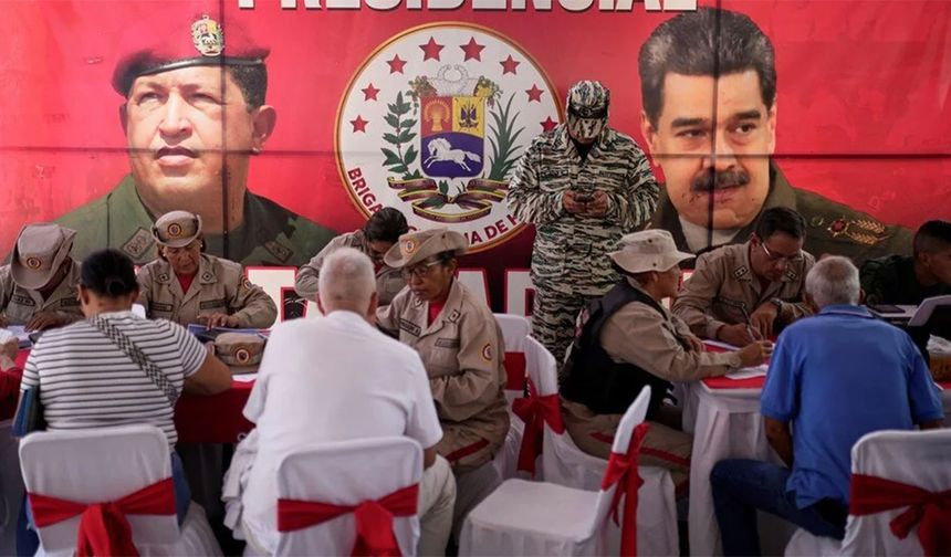 Venezuelalılar askerlik şubelerine akın etti