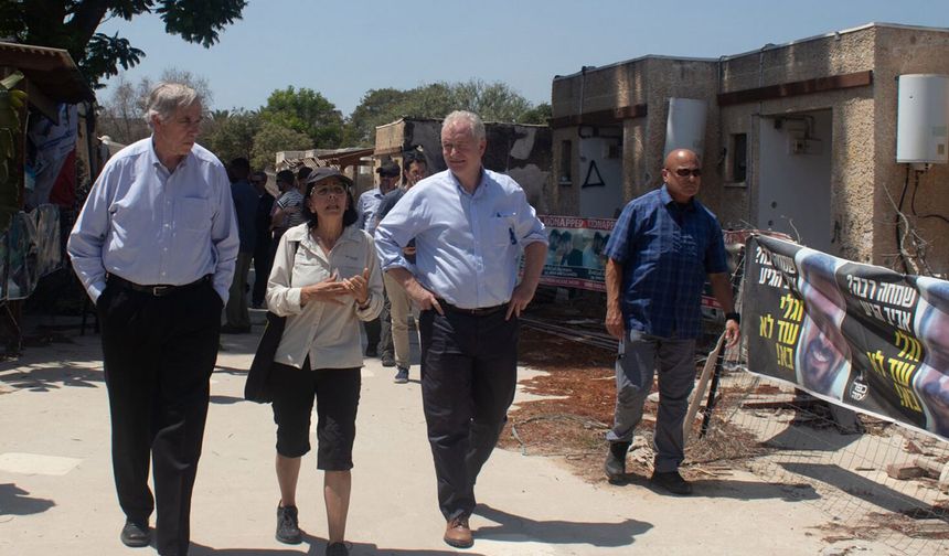 Filistin'e giden Demokrat Parti heyeti: Soykırım yapılıyor