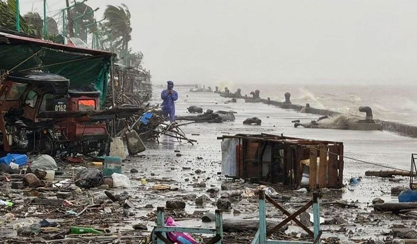 Asya kıyılarında tayfun alarmı, marketler boşaldı