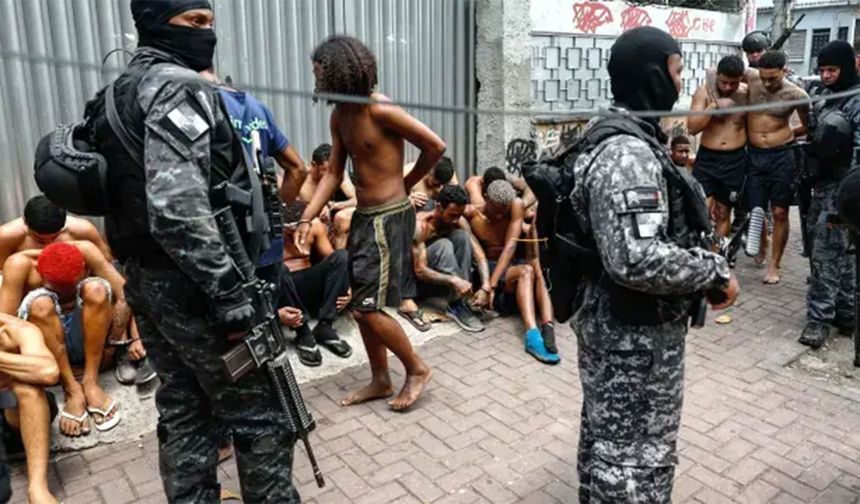 Çetelere müsamahanın neticesi: 4'ü polis 60 kişi bir gecede öldü